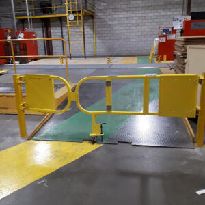 Industrial folding door with 2 wings - Steel tubes 1x1 - 103x40 - STANDARD IZ